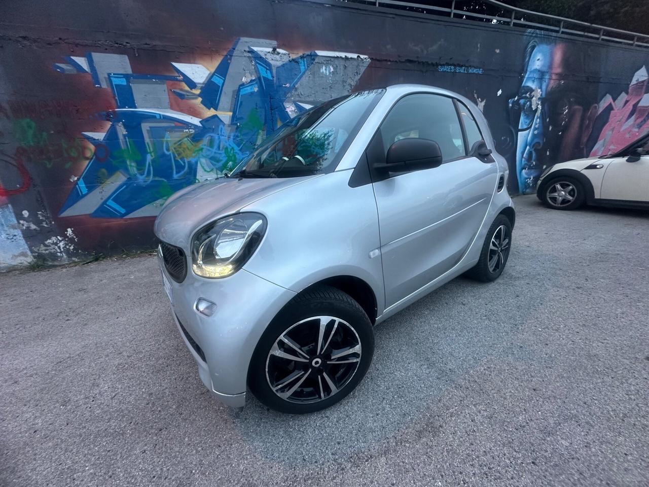 SMART FORTWO AUT+NAVI+TETTO+PELLE