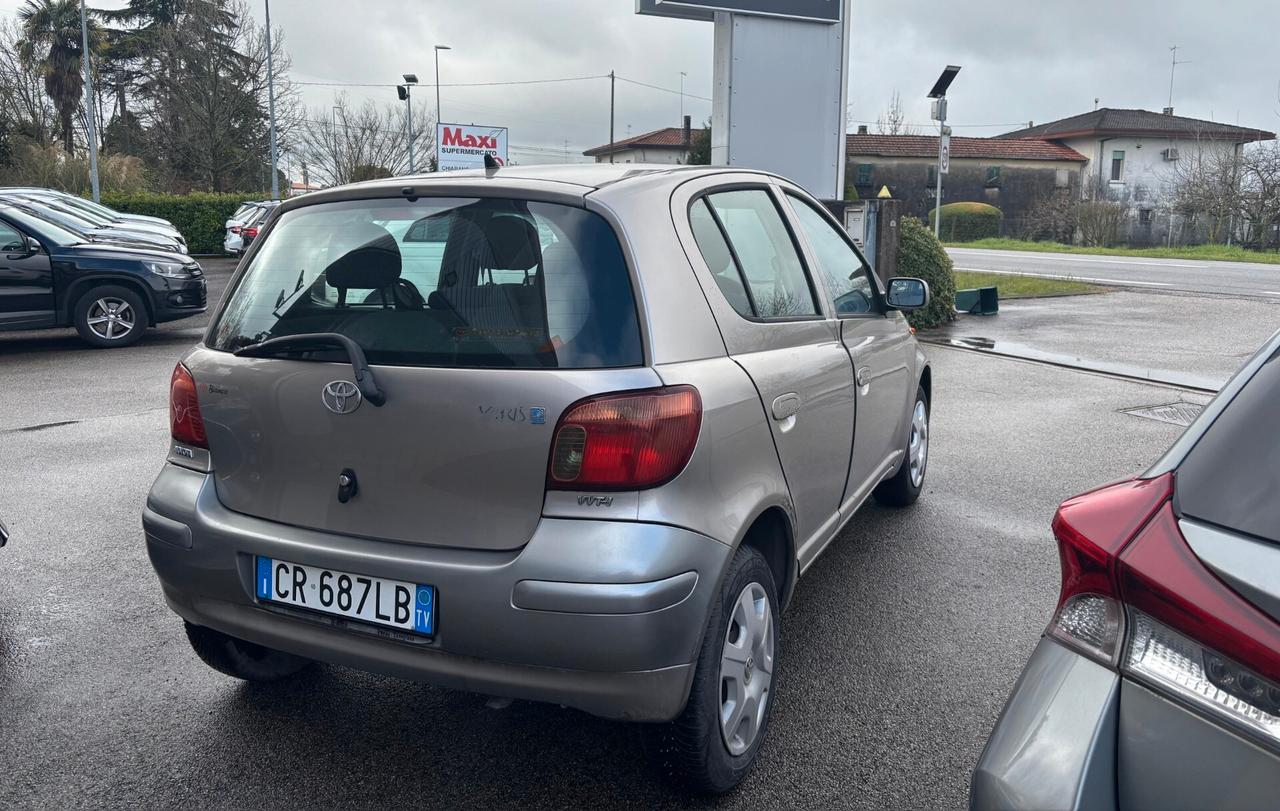 Toyota Yaris 1.0 Neopatentati