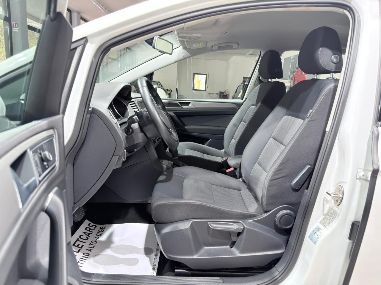 VW GOLF SPORTSVAN 1.6TDI 110cv DSG 115.000km 2015