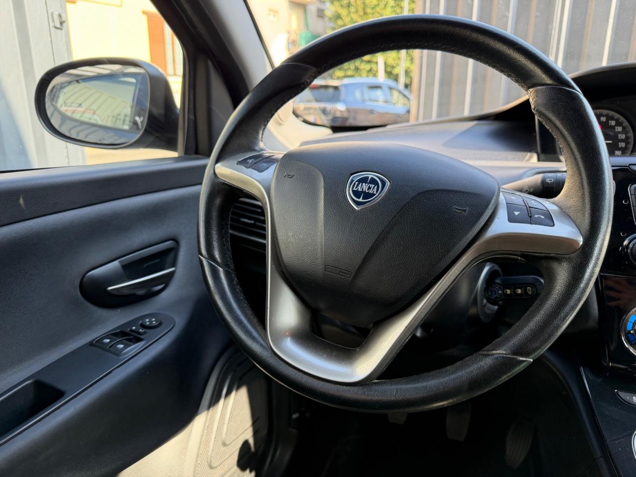 Lancia Ypsilon 1.2 Neopatentati Euro 6