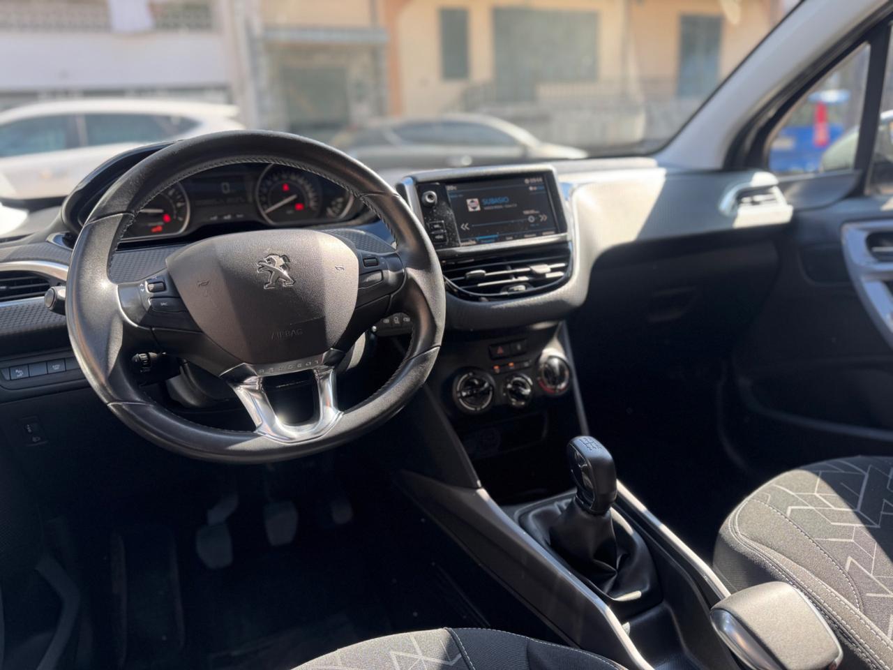 Peugeot 2008 PureTech 82 S&S Allure