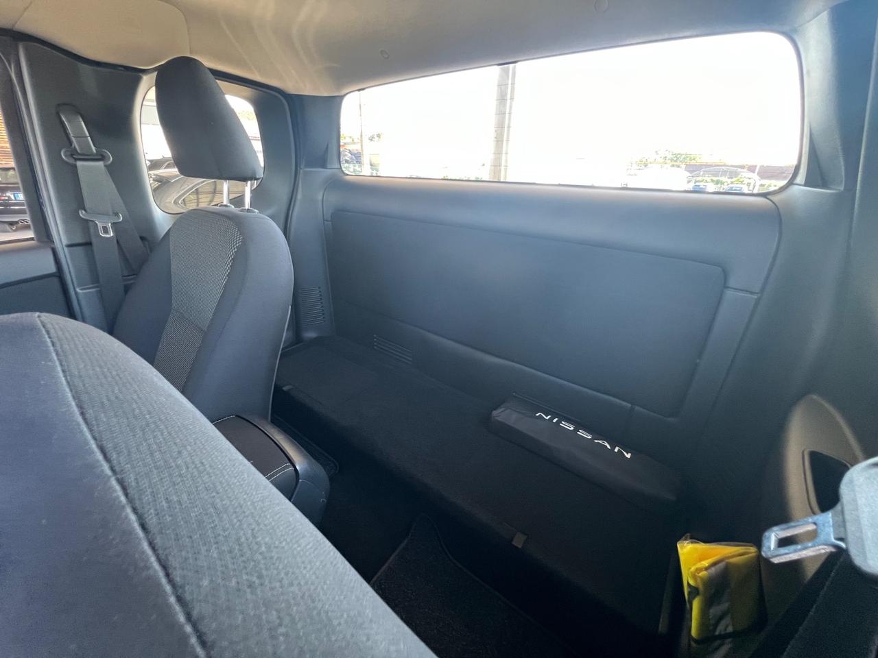 Nissan Navara 2.3 dCi 4WD King Cab Visia