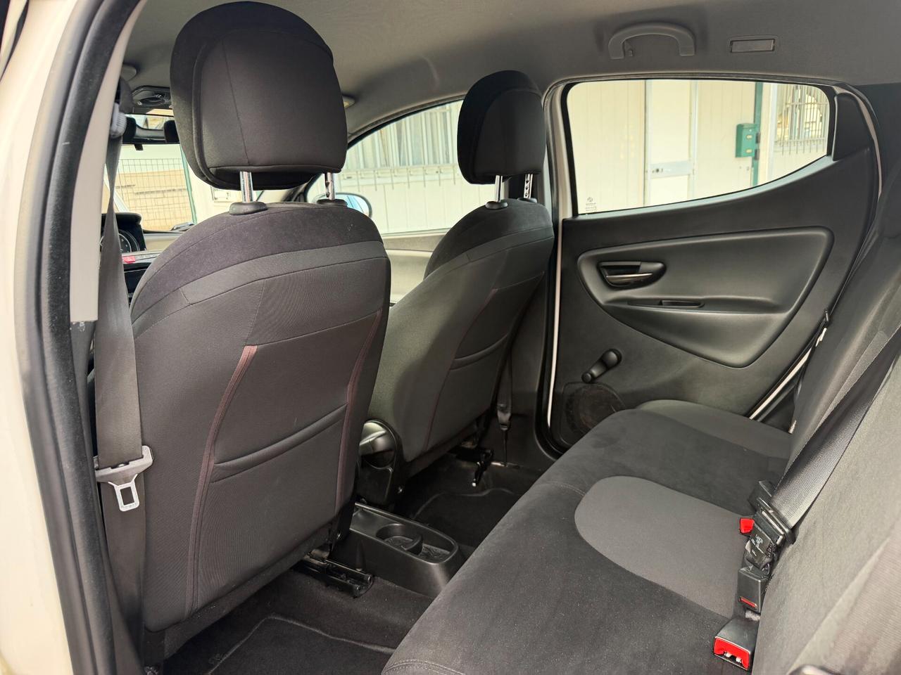 Lancia Ypsilon 1.2 69 CV 5 porte GPL Ecochic Gold