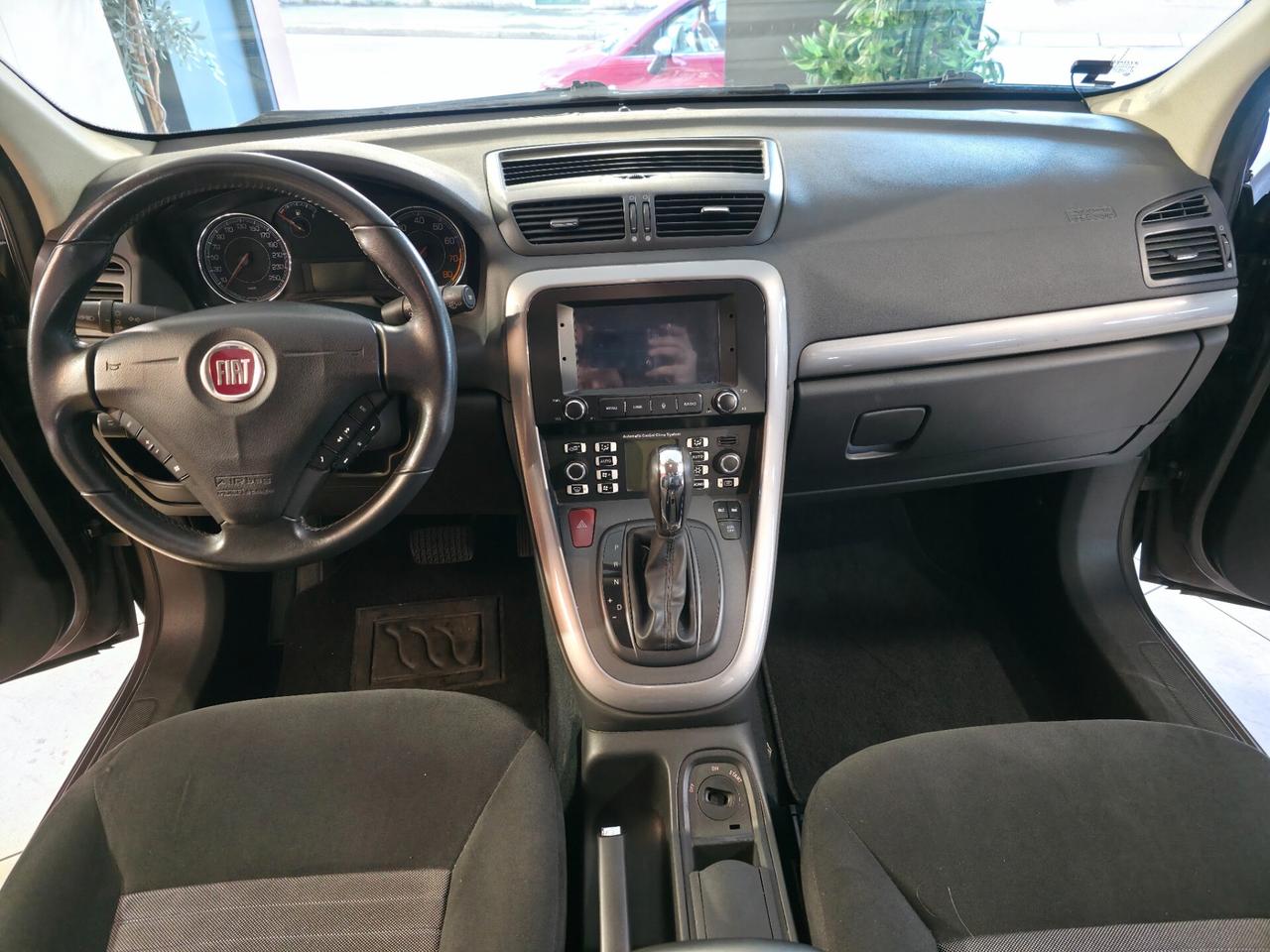 Fiat Croma II 2.2 mpi 16v Emotion auto