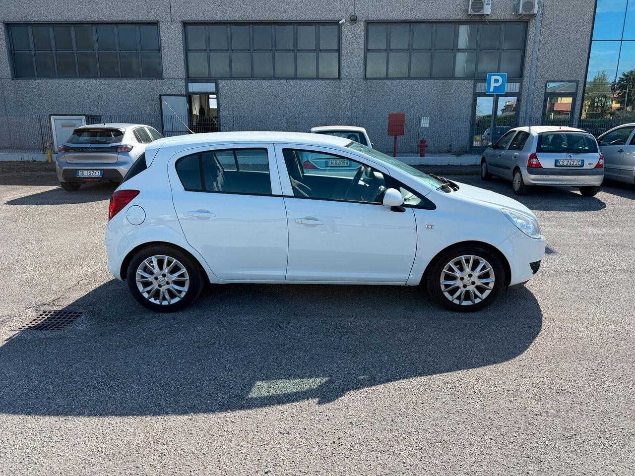 Opel Corsa 1.2 80CV 5 porte GPL-TECH Edition