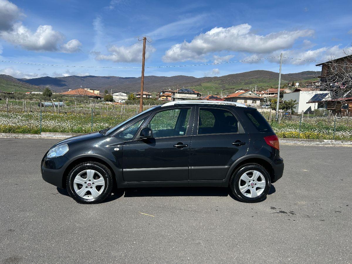 FIAT - Sedici - 1.9 MJT 4x4 Dynamic