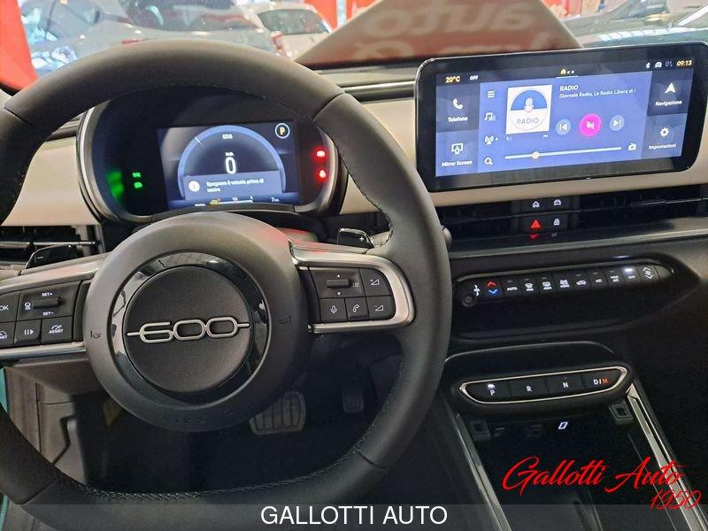 FIAT 600 Hybrid 110 CV DCT MHEV La Prima II