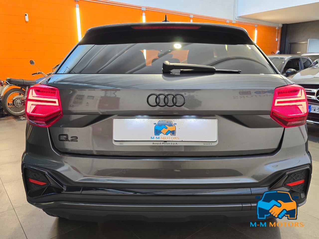 Audi Q2 35 1.5 tfsi Identity Black s-tronic