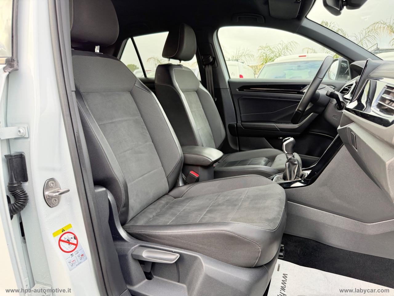 VOLKSWAGEN T-Roc 2.0TDI R-LINE NAVI LED PELLE MATRIX