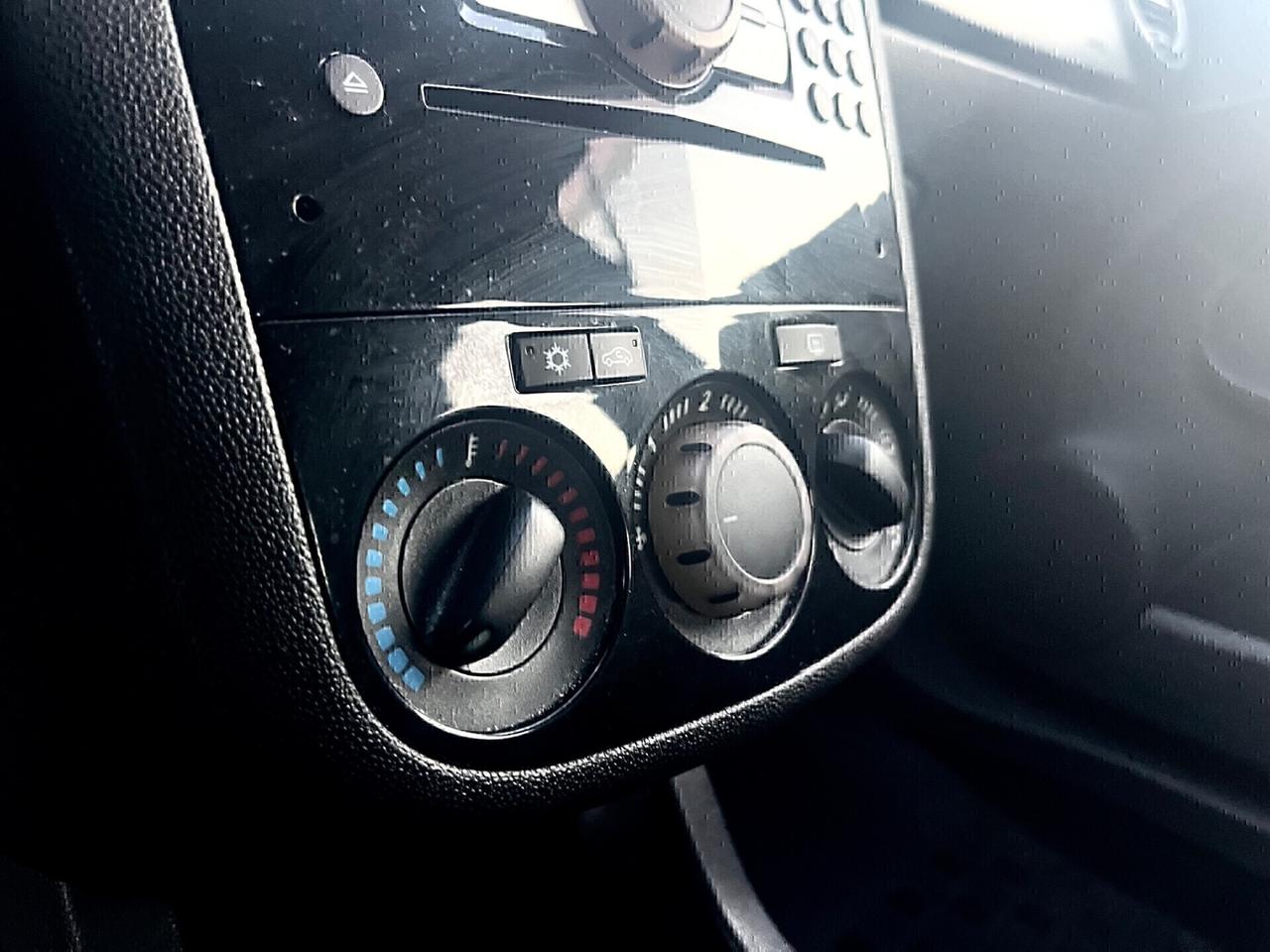 Opel Corsa 1.2 GPL SCADENZA 2033