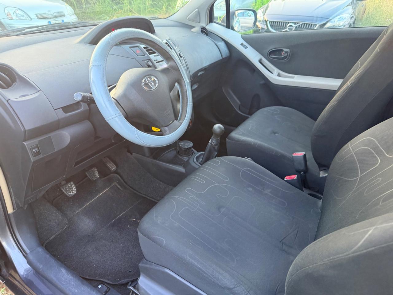 Toyota Yaris 1.0 benzina 3 porte Luxury pack 69cv 2009