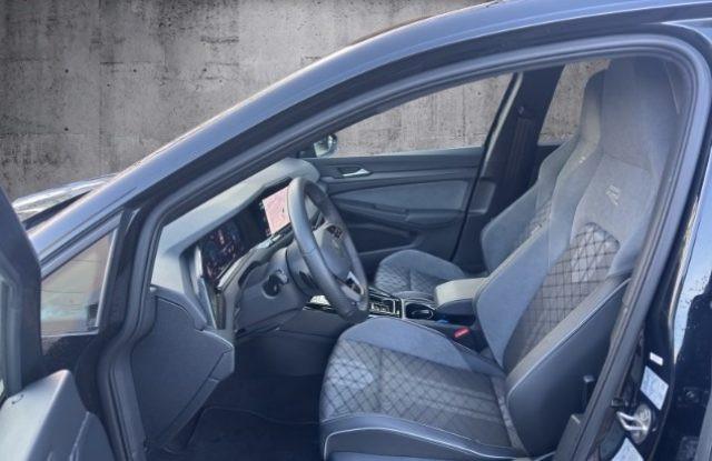 VOLKSWAGEN Golf 1.5 eTSI 150 CV DSG R-Line