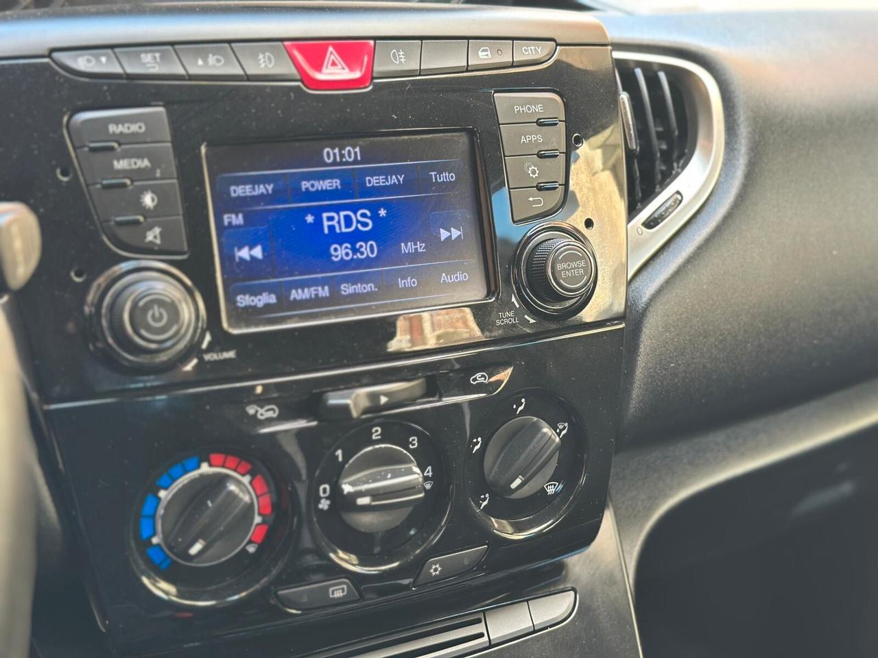 Lancia Ypsilon 1.2 69CV 5 porte Gold