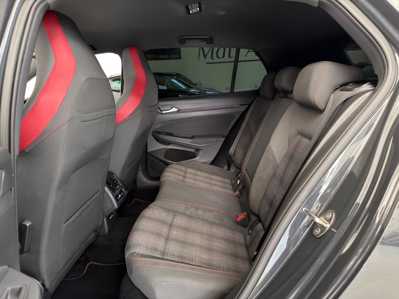 Volkswagen Golf GTI 2.0 TSI DSG 245cv