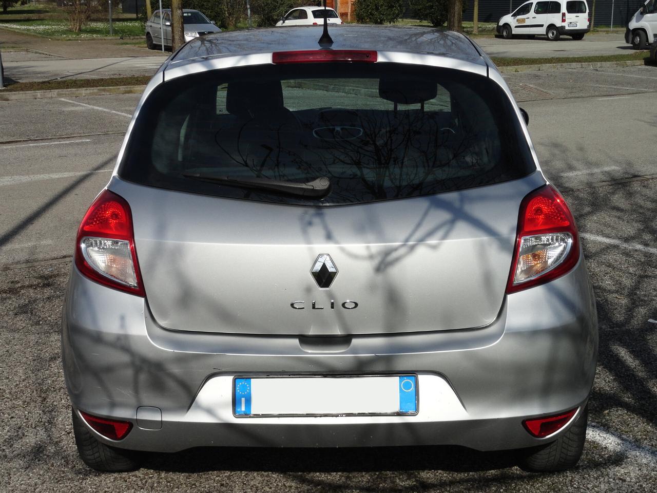 Renault Clio 1.2 16V 5 porte Dynamique
