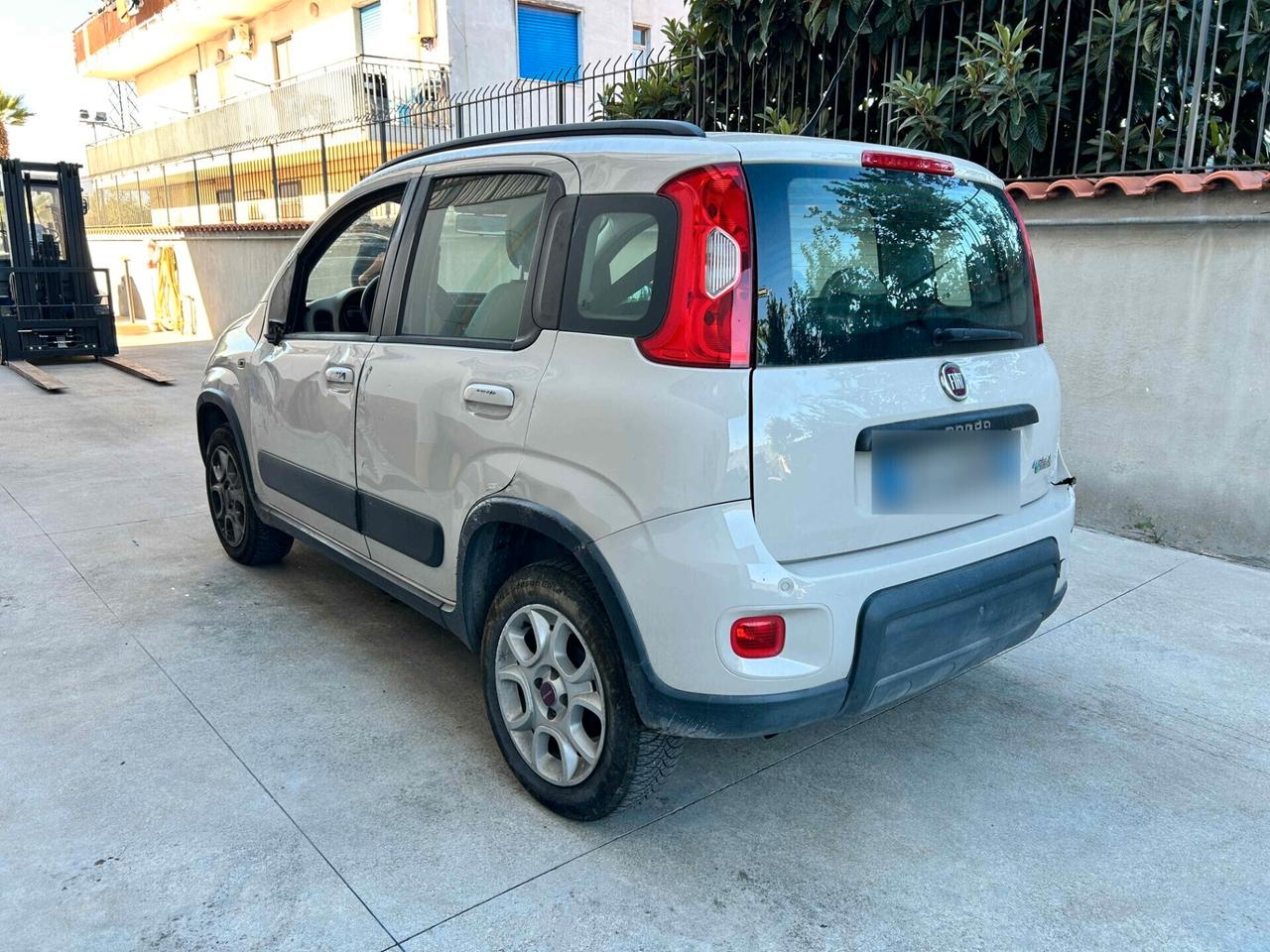 Fiat Panda 0.9 T.Air Metano - 2014 Incidentata