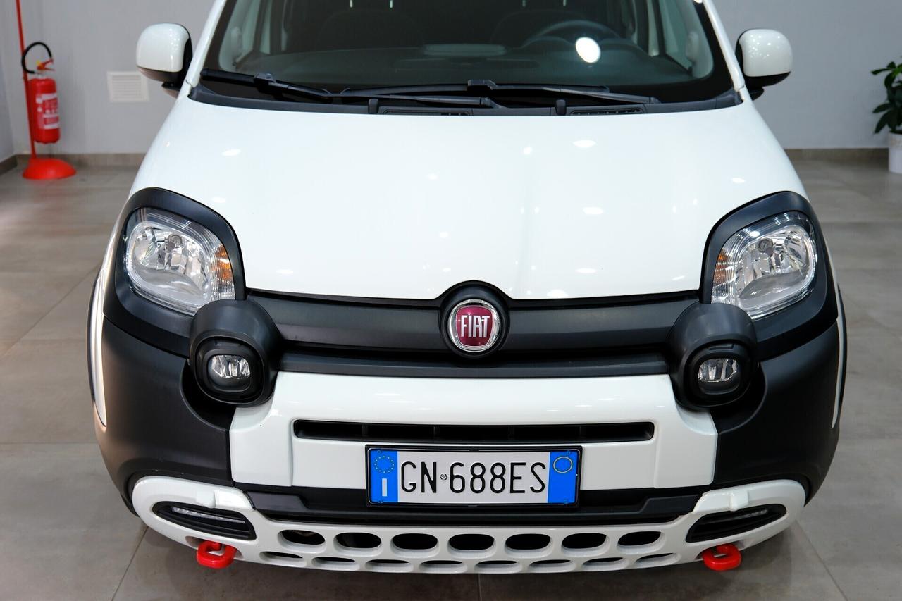 Fiat Panda Cross 70cv HYBRID CARPLAY