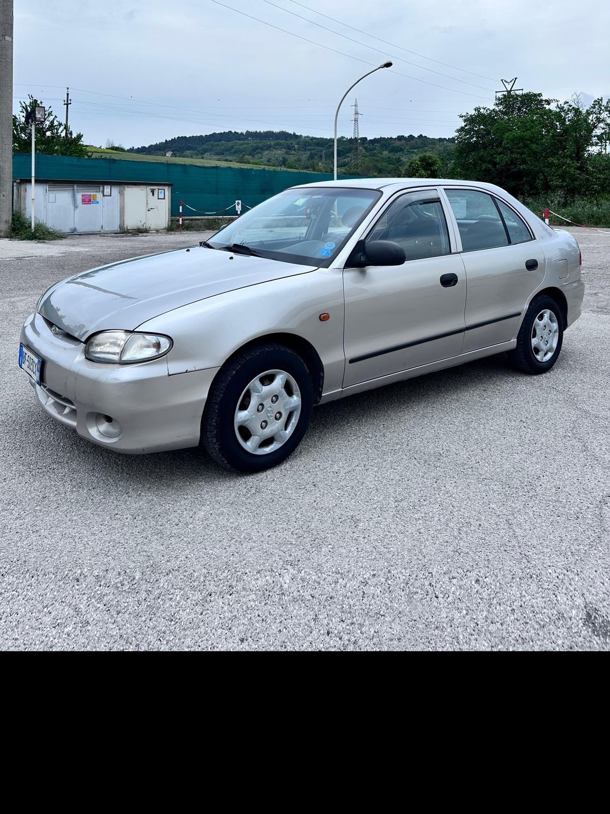 Hyundai Accent 1.3i 12V cat 5 porte LS