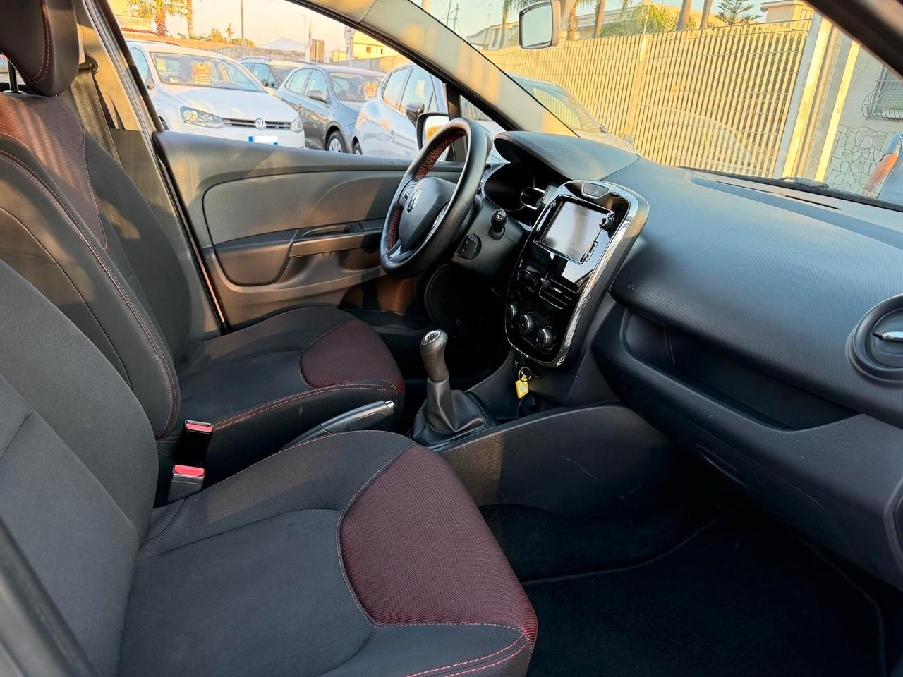 Renault Clio 1.2 75CV 5 porte Live-2014