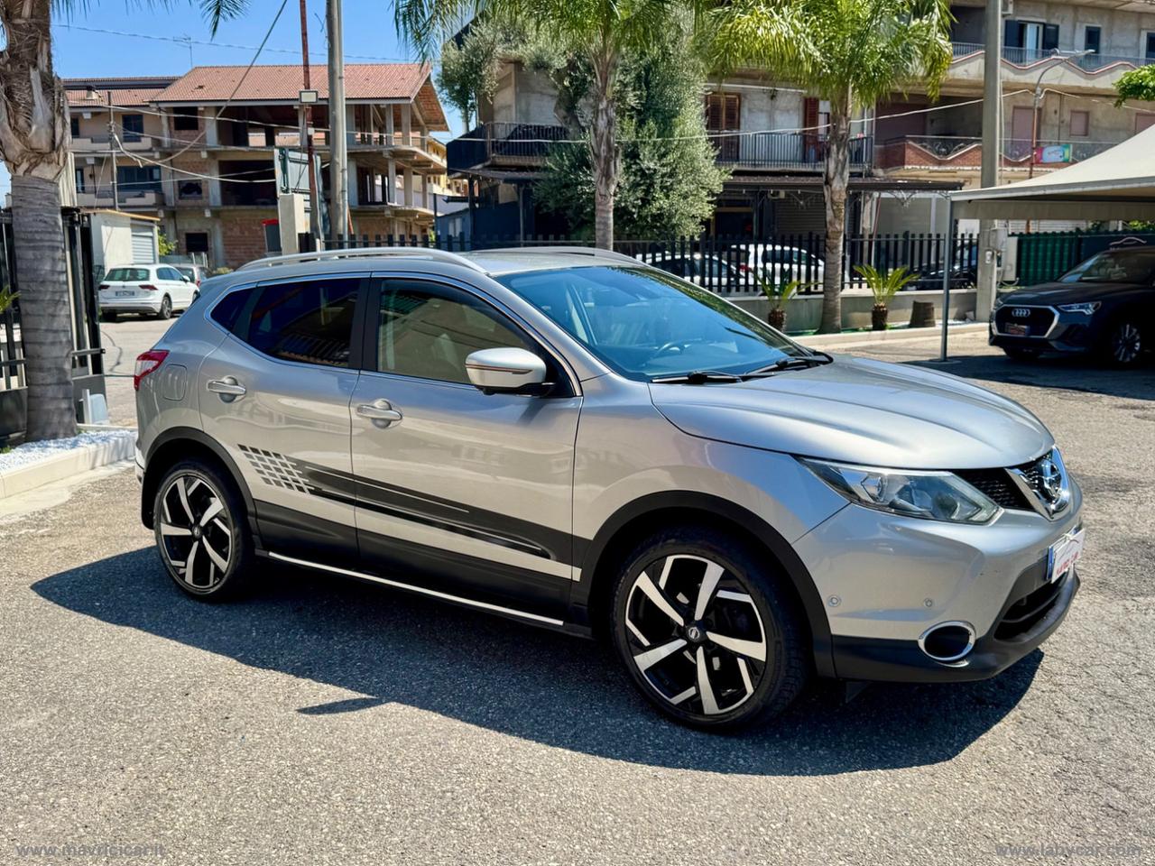 NISSAN Qashqai 1.6 dCi 4WD N-Connecta
