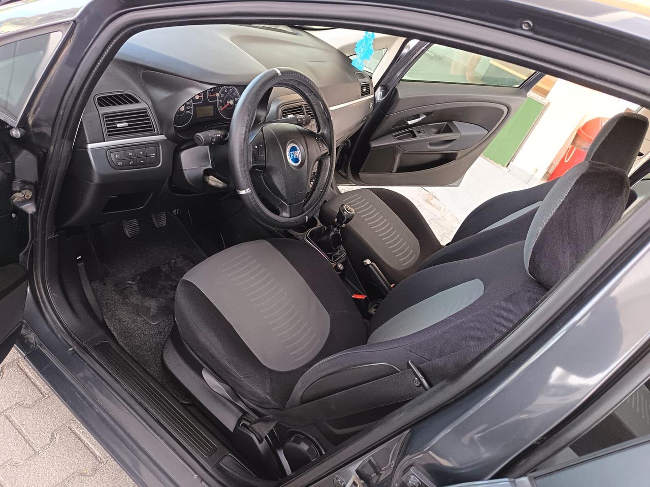 Fiat Grande Punto 2008 1.2BENZINA 65 CV 5 PORTE 160.0000KM OCCASIONE NEOPATENTATI