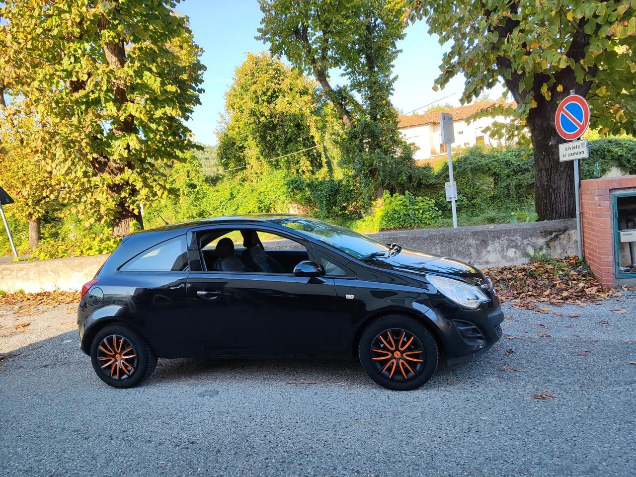 Opel Corsa 1.2Benzina Neopatentati - 2012