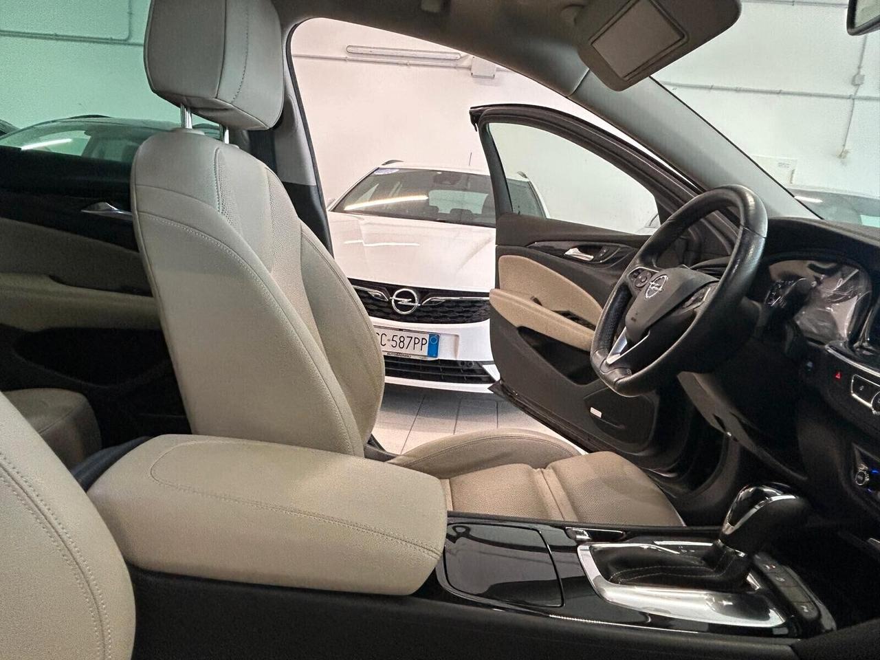 Opel Insignia Country Tourer 2.0 BiTurbo CDTI AWD aut.