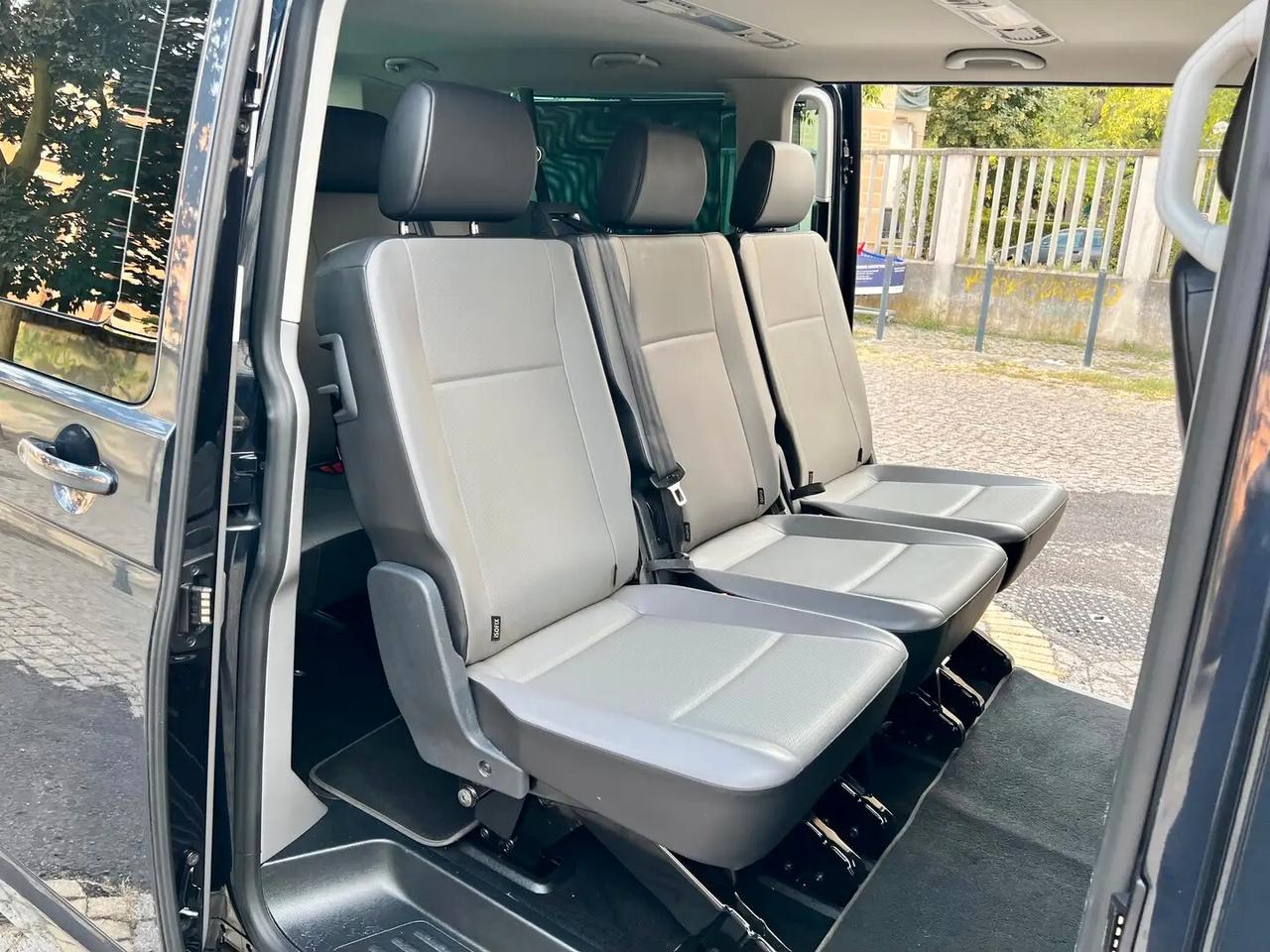 Volkswagen Caravelle 2.0 TDI 199CV DSG 4 Motion PL Cruise