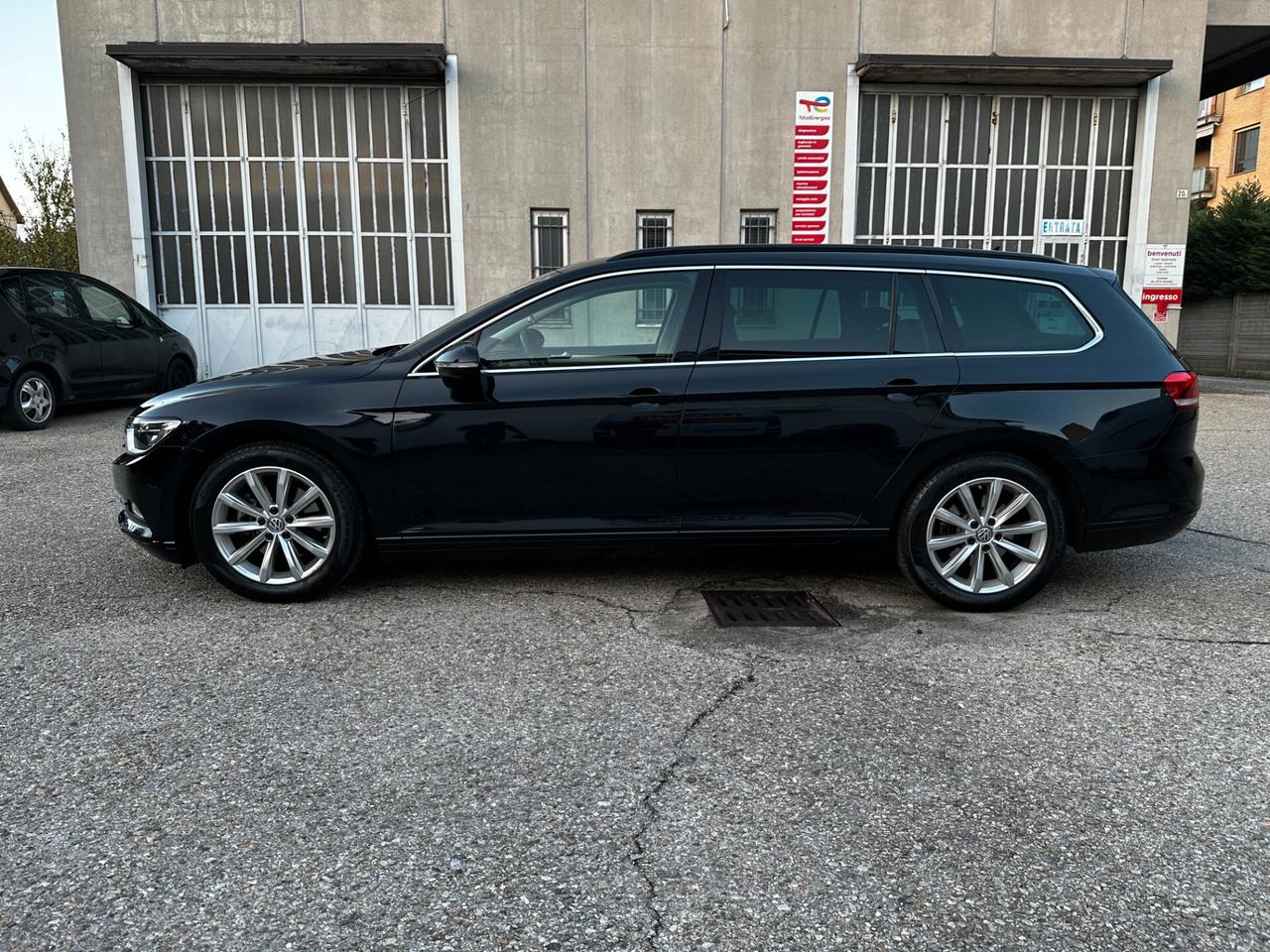 Volkswagen Passat Variant 2.0 TDI DSG Business BlueMotion Tech