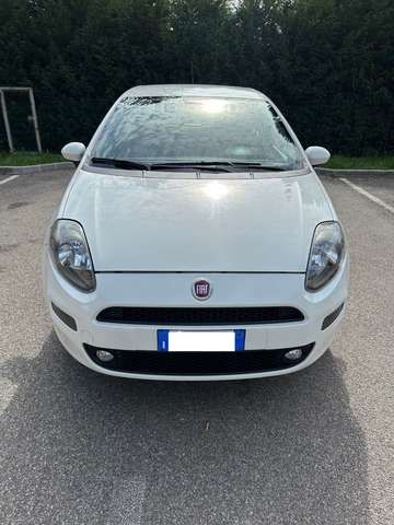 Fiat Punto 1.4 METANO - NEOPATENTATI - 12 MESI DI GARANZIA -