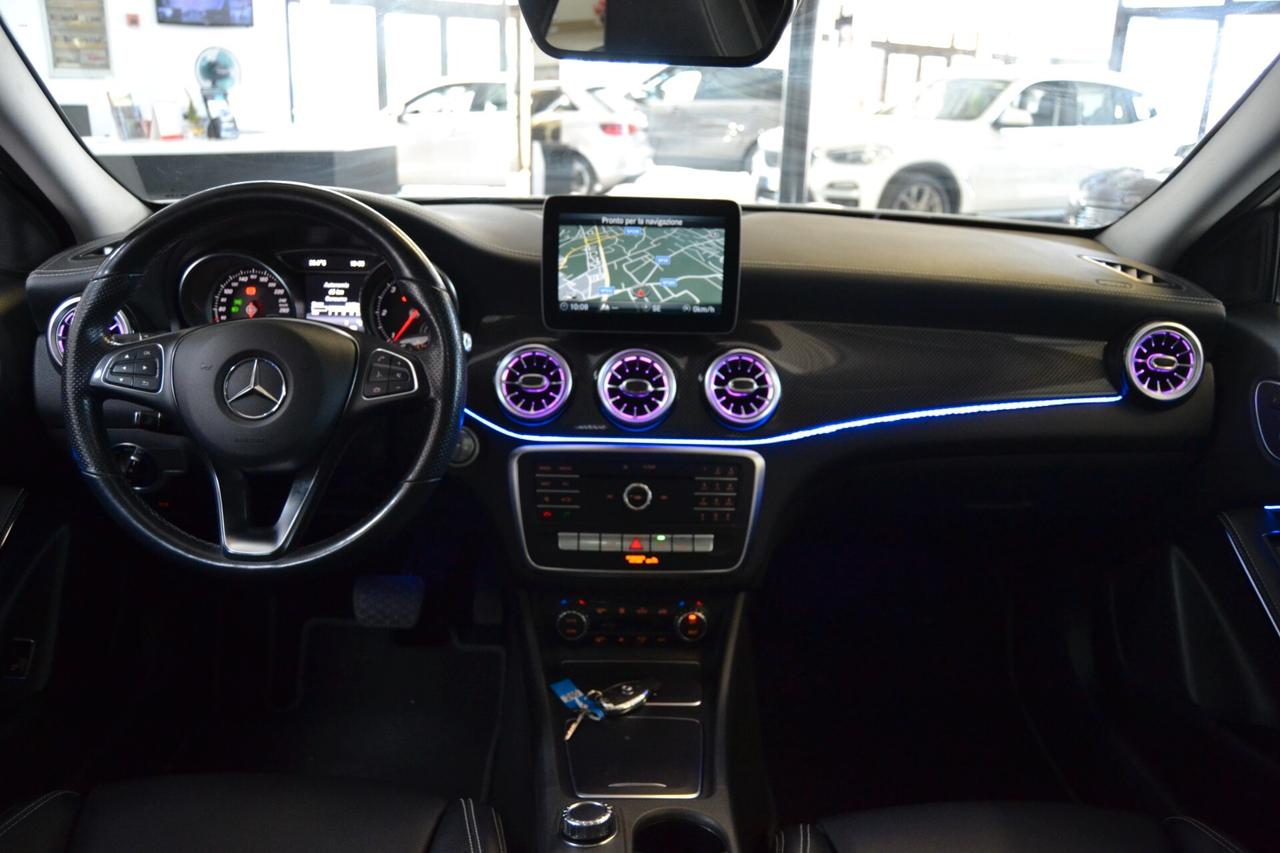 Mercedes-Benz GLA 200D Night EDITION Tetto/Navi/Pelle/Auto