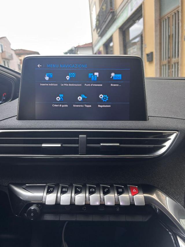 PEUGEOT 3008 BlueHDi 120 CV