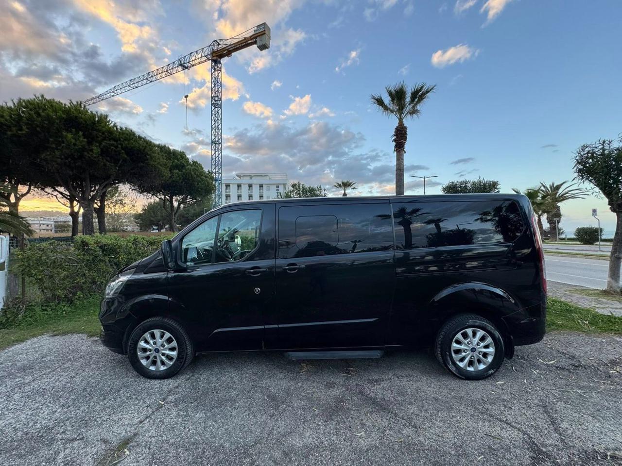 FORD Transit Custom 320 2.0 tdci 170cv Trend combi L2H1 auto E6.2