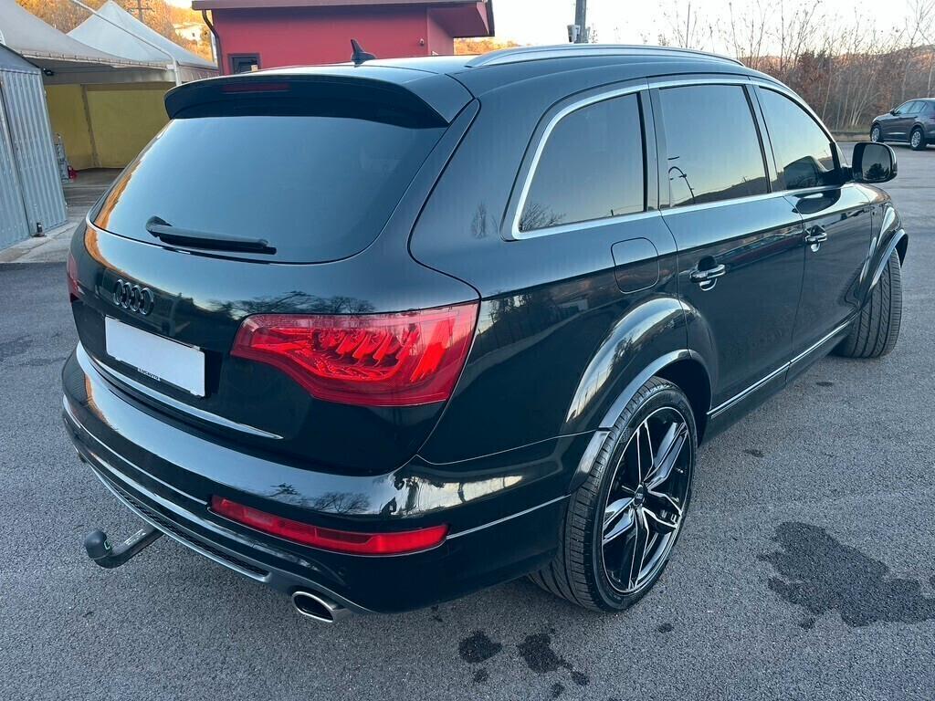 Audi Q7 3.0 V6 TDI 233CV quattro tiptronic S-LINE