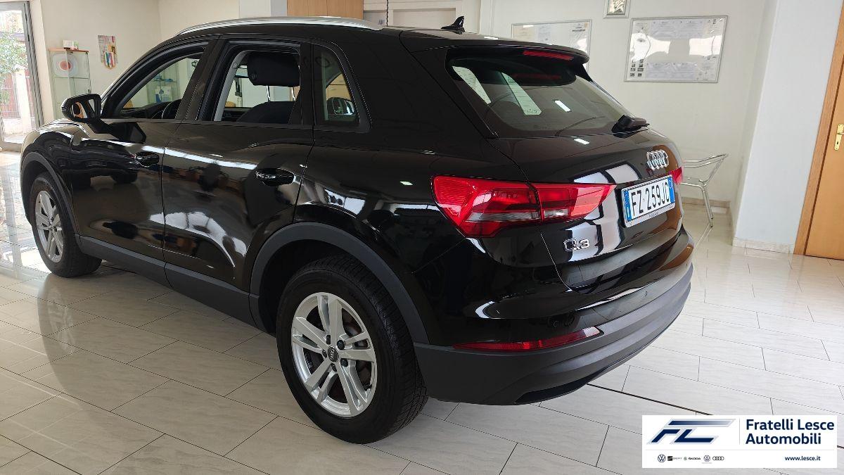 AUDI - Q3 35 2.0 tdi Business s-tronic