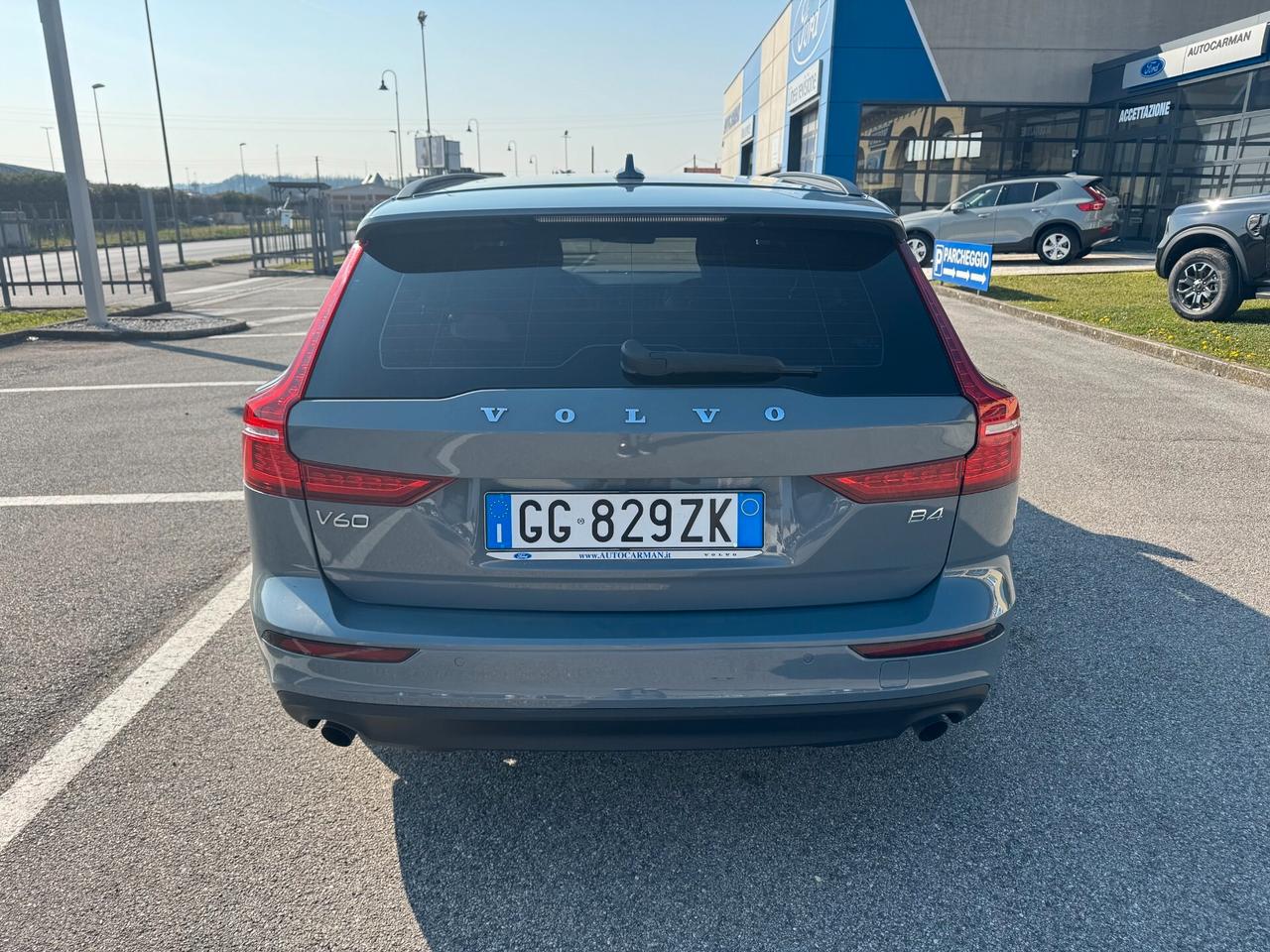 Volvo V60 B4 Geartronic Momentum Business