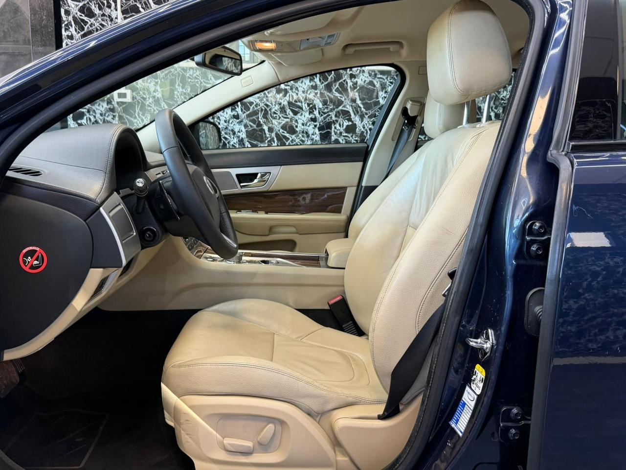 Jaguar XF 3.0 D V6