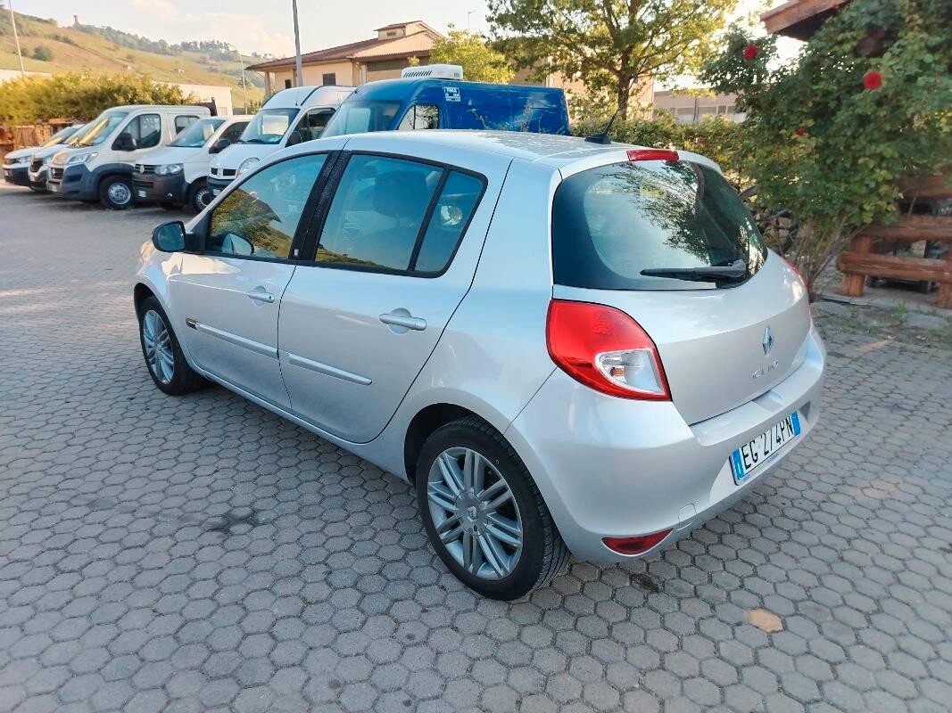 Renault Clio 1.2 16v Live! 5p