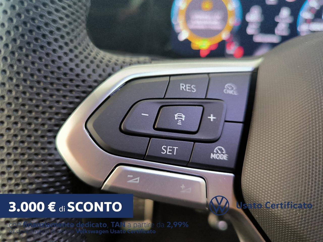 Volkswagen Golf 1.5 etsi r-line plus 150cv dsg