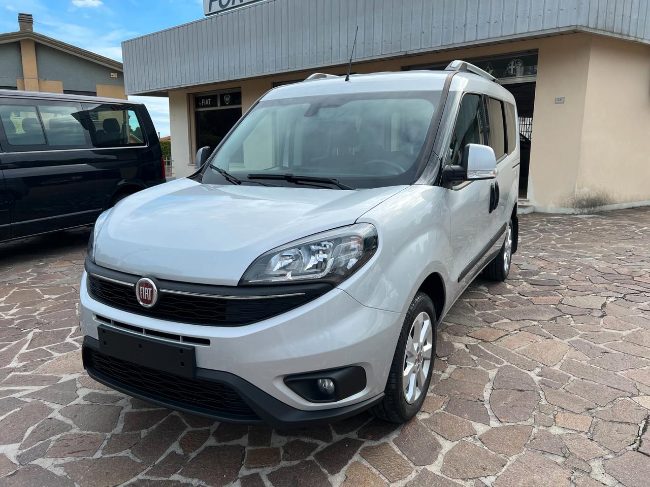 Fiat Doblo 1.4 T-Jet 16V Lounge