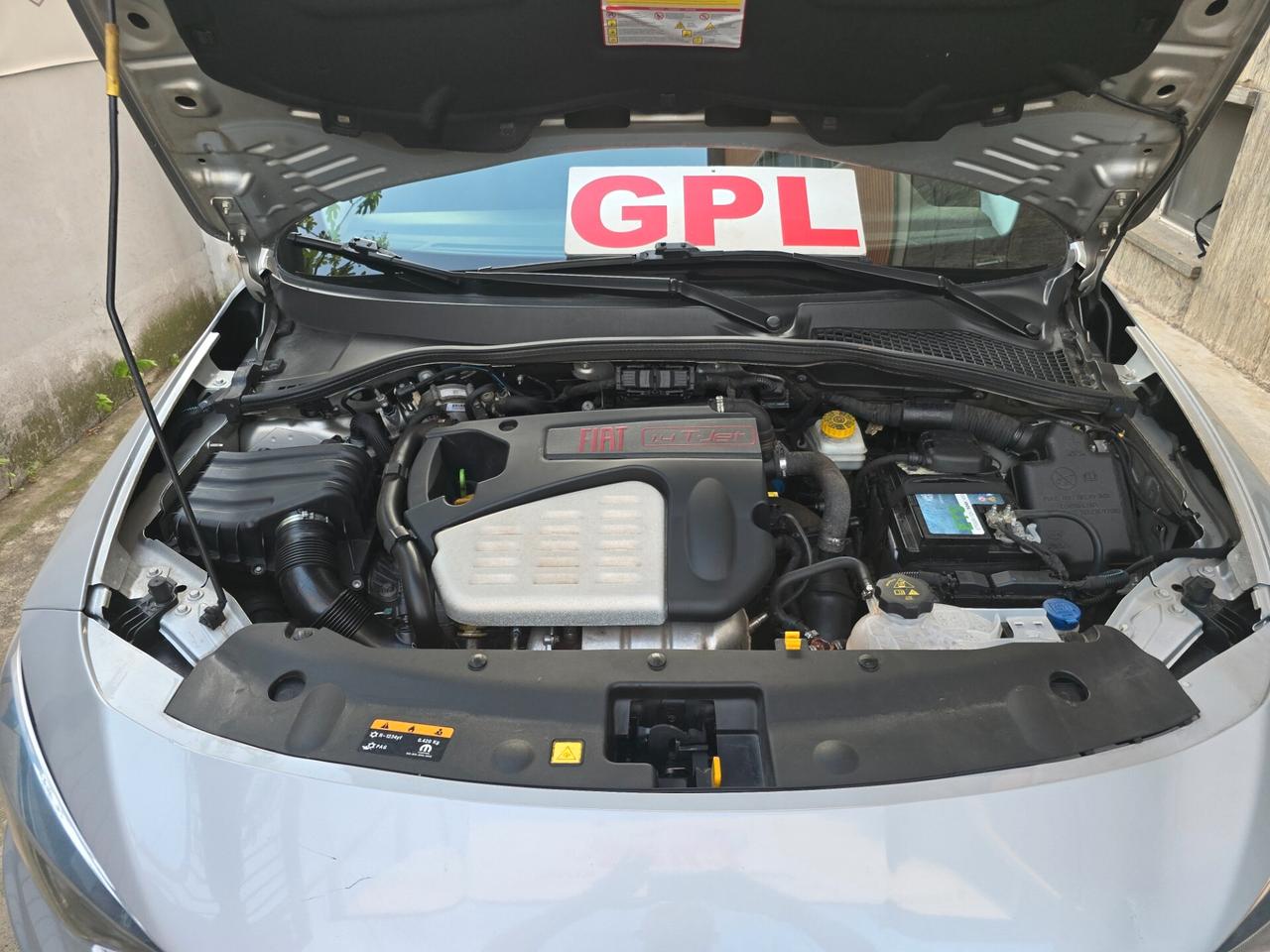 Fiat Tipo 1.4 T-Jet 120CV GPL 5 porte Lounge