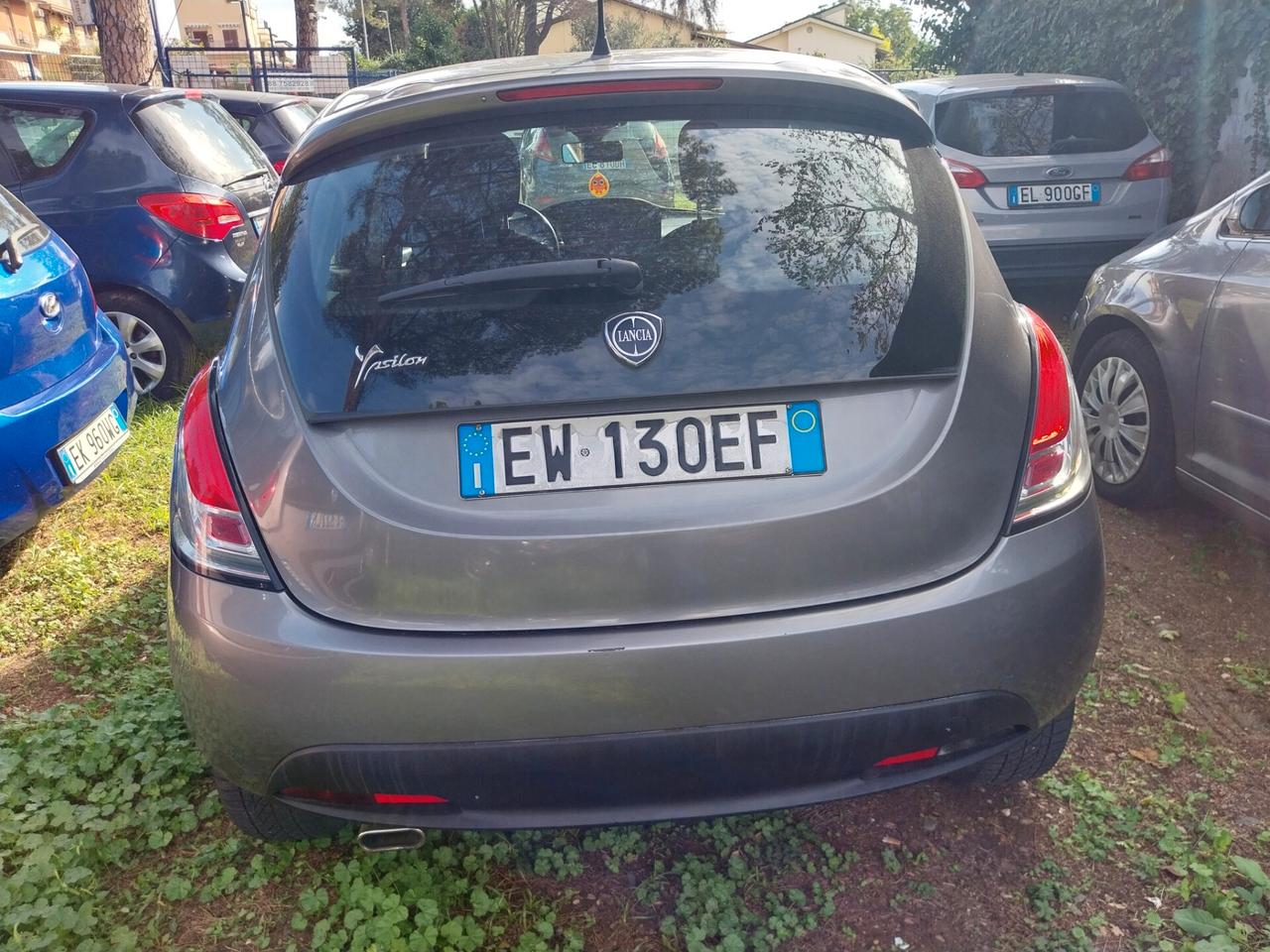 Lancia Ypsilon 1.2 69 CV 5 porte Gold