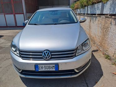 Volkswagen Passat 2.0 TDI Highline BlueM. Tech.