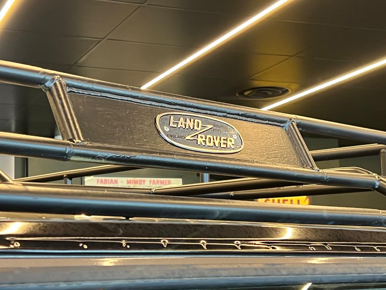 Land Rover Defender 110 2.4 TD4 S.W. Limited Edition Nara Bronze