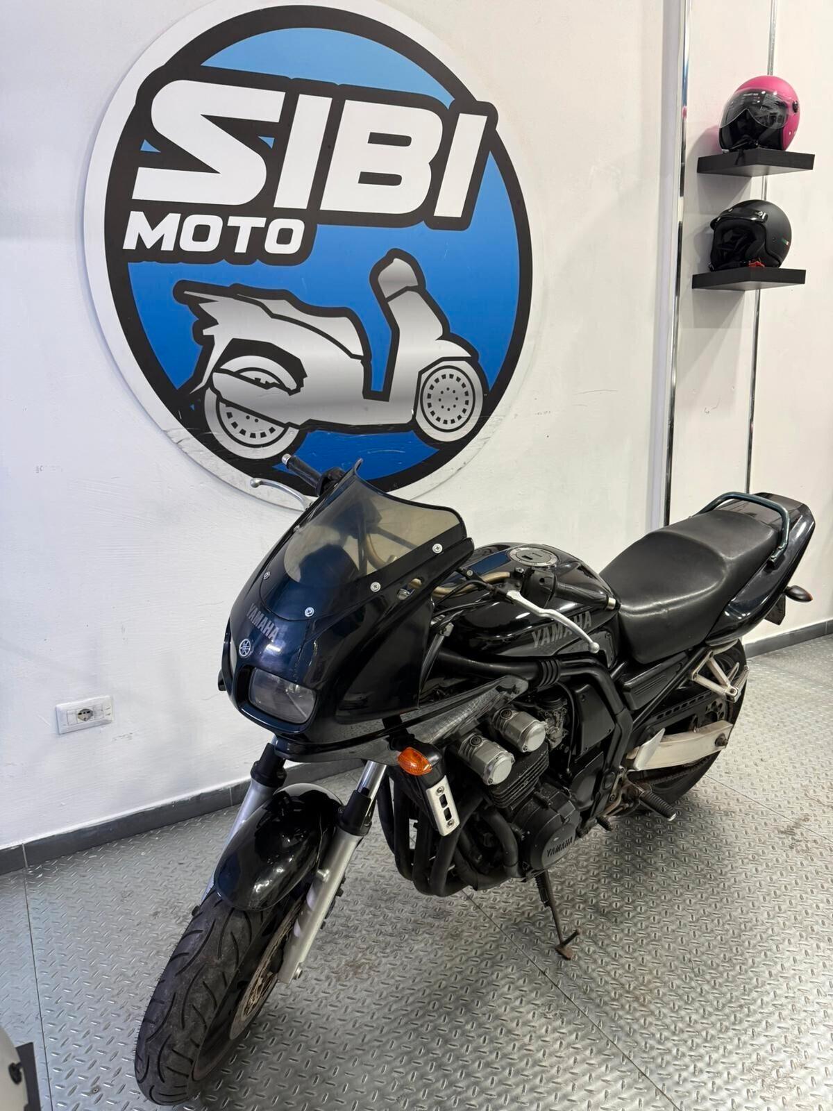 Yamaha FZ 600