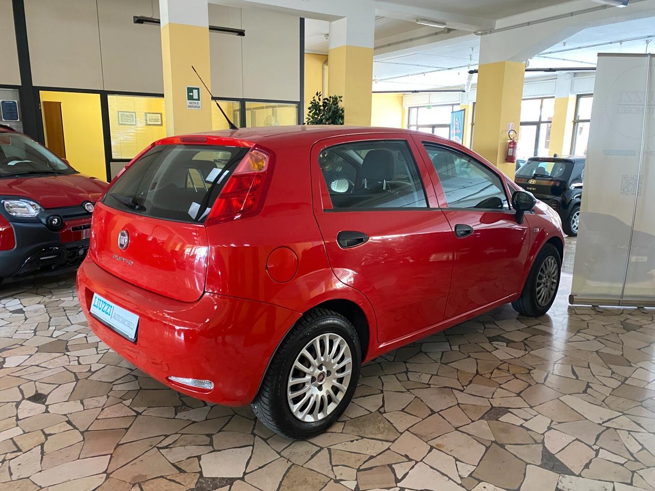 Fiat Punto 1.3 MJT II S&S 95 CV 5 porte Street