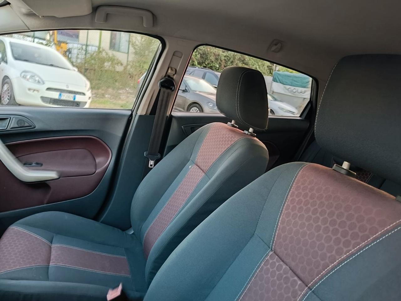 Ford Fiesta 1.2 benzina