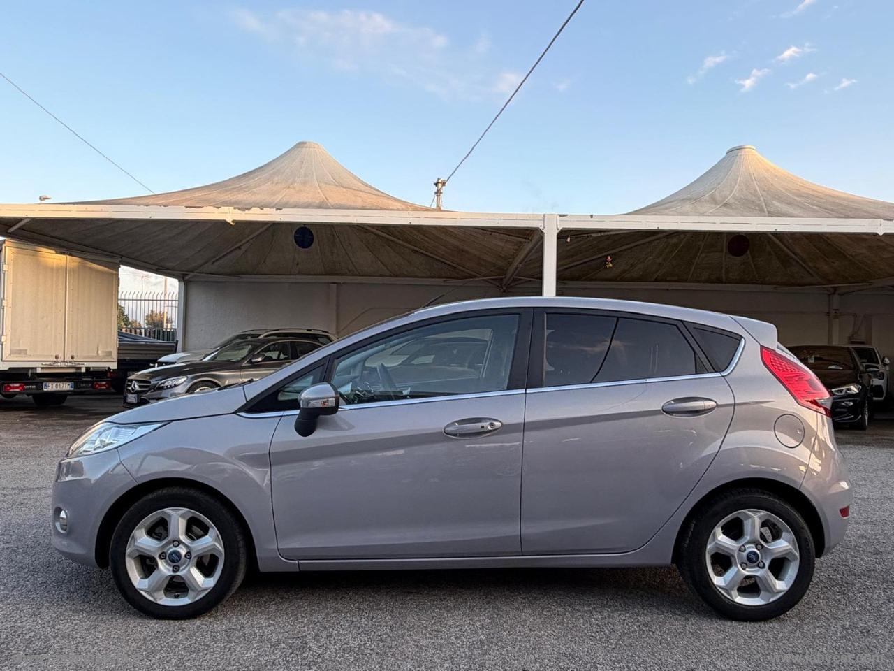 FORD Fiesta 1.6 TDCi 95 CV 5p. Titanium