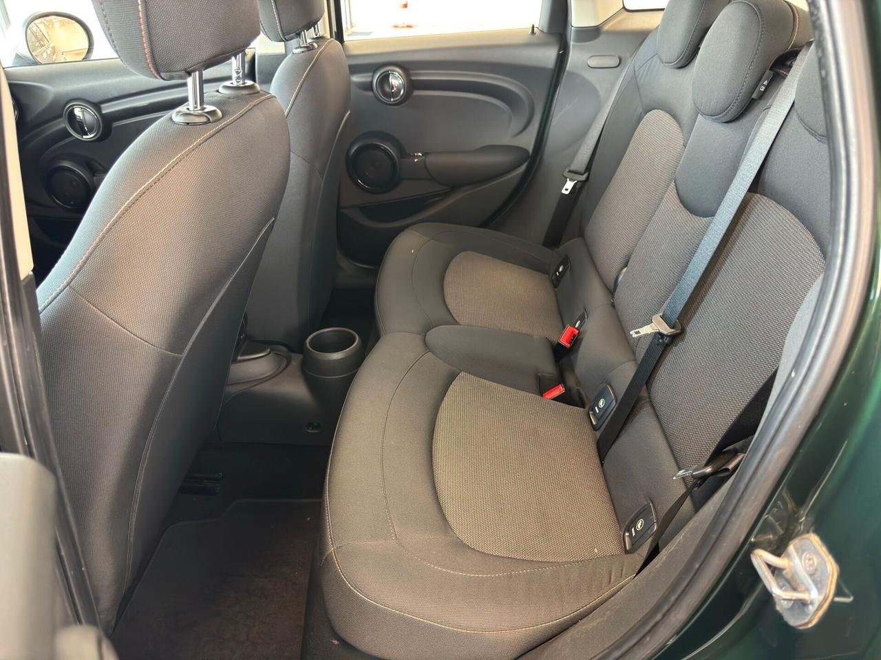 Mini 1.5 Cooper D Business XL 5 porte