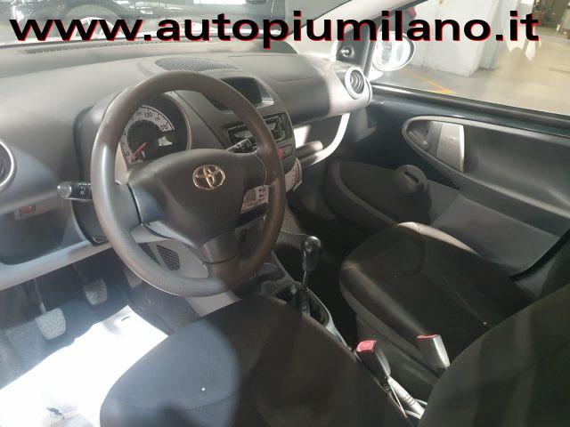 TOYOTA Aygo 1.0 12V VVT-i 5 porte OK NEOPATENTATI